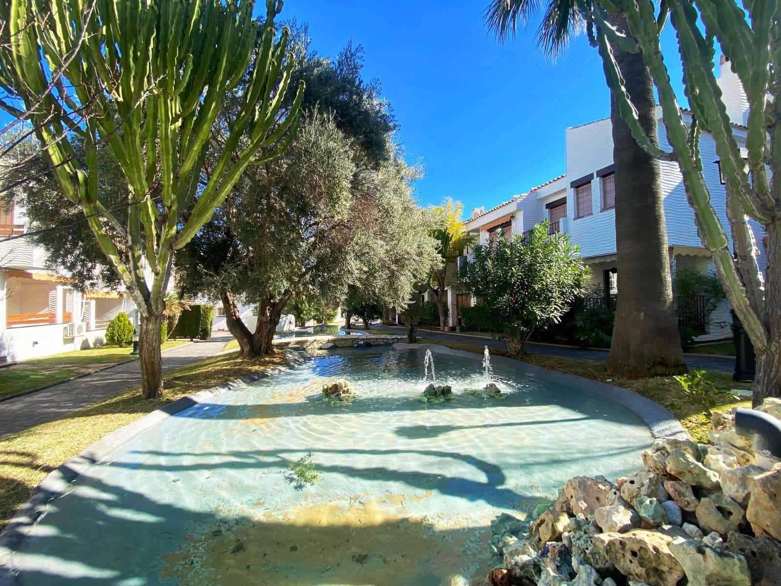 4 quarto Bungalow para venda em Gran Alacant com piscina - 309 900 € (Ref: 9811946)
