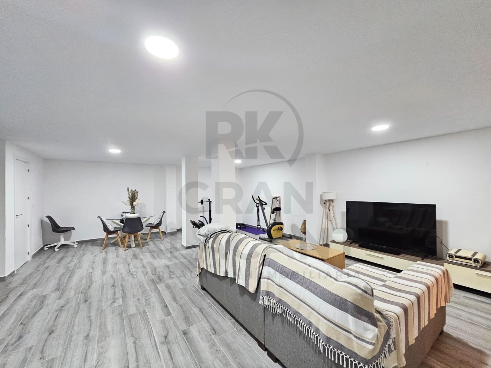 3 bedroom Bungalow for sale in Gran Alacant with pool - € 269,900 (Ref: 9815877)