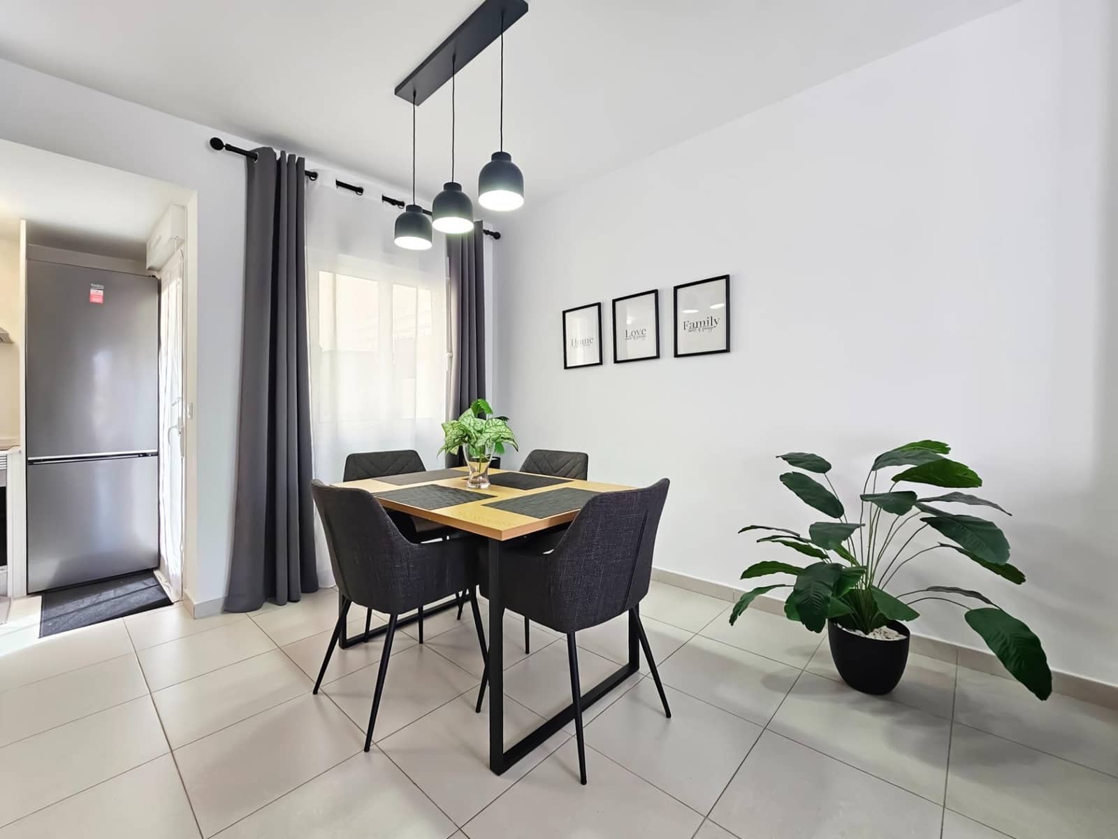 Casa de 3 habitaciones en Gran Alacant en venta con piscina garaje - 320.000 € (Ref: 9820547)