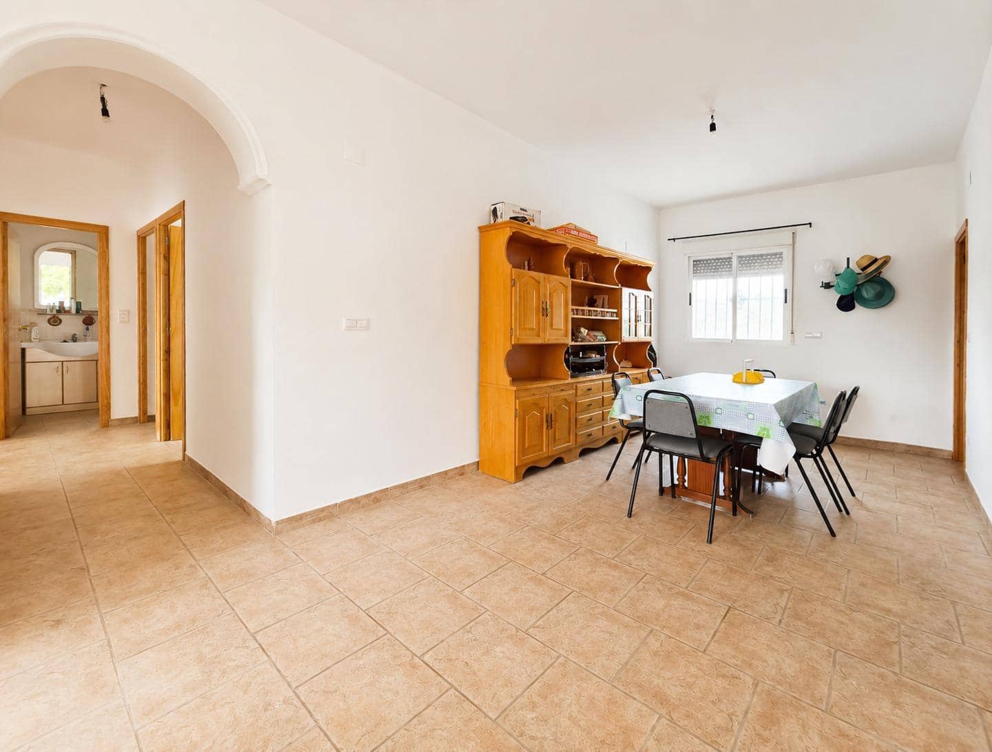 4 soverom Villa til salgs i Novelda med svømmebasseng garasje - € 165 000 (Ref: 9843430)