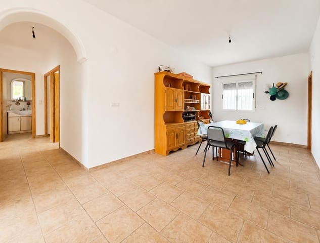 4 quarto Moradia para venda em Novelda com piscina garagem - 165 000 € (Ref: 9843430)