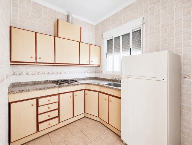 4 quarto Moradia para venda em Novelda com piscina garagem - 165 000 € (Ref: 9843430)
