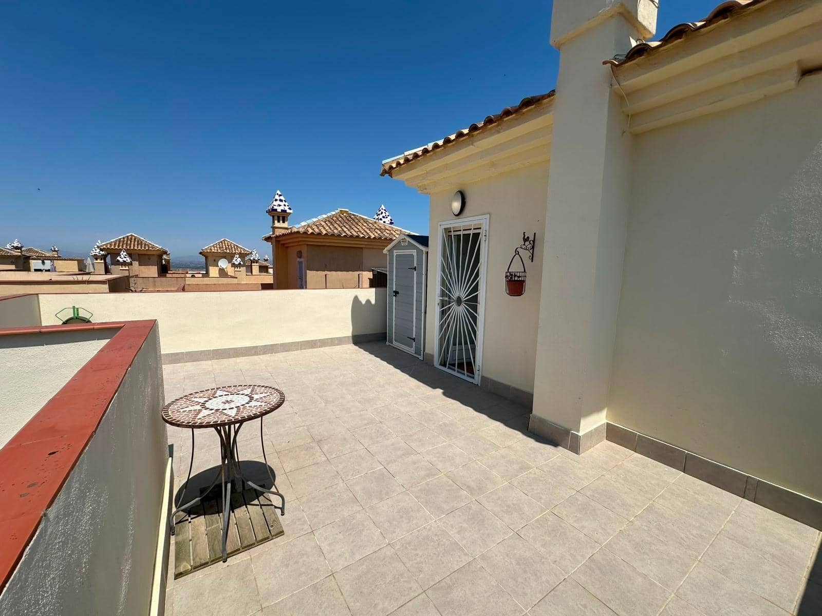 2 bedroom Bungalow for rent in Gran Alacant with pool - € 950 (Ref: 9876481)