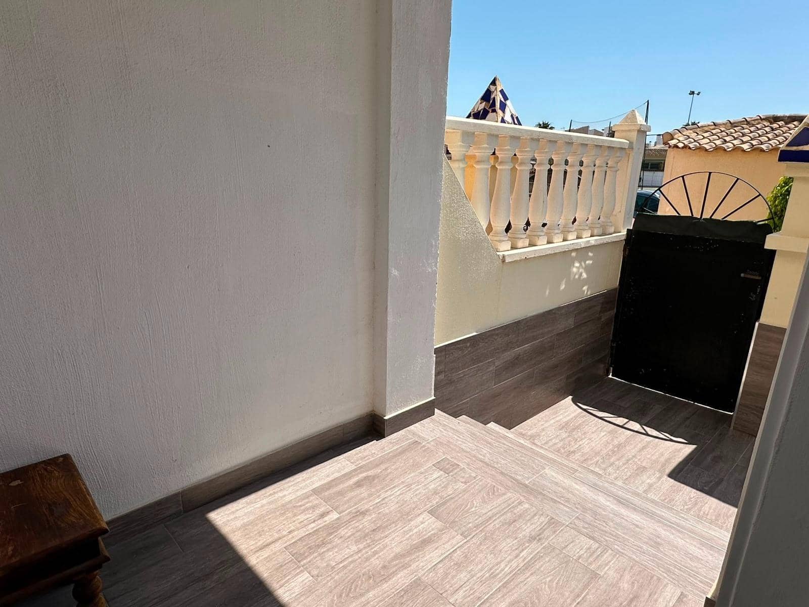 2 bedroom Bungalow for rent in Gran Alacant with pool - € 950 (Ref: 9876481)