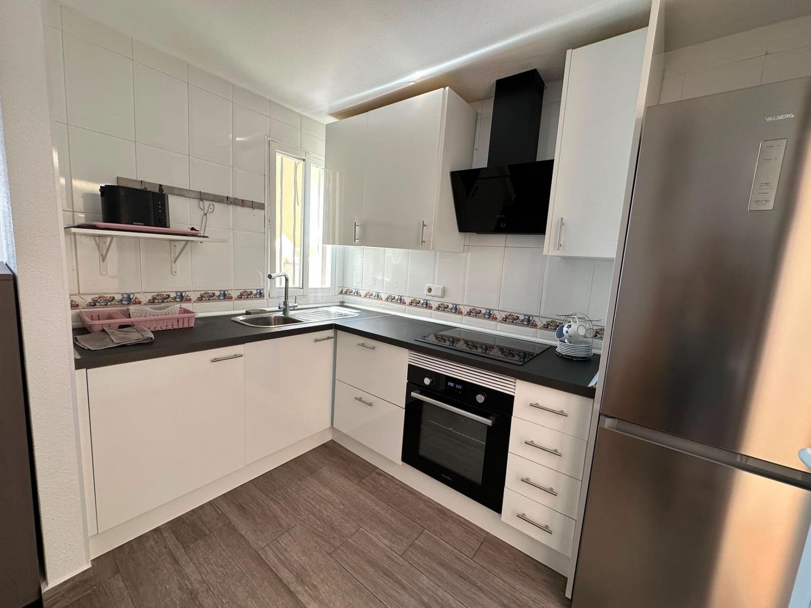 2 bedroom Bungalow for rent in Gran Alacant with pool - € 950 (Ref: 9876481)
