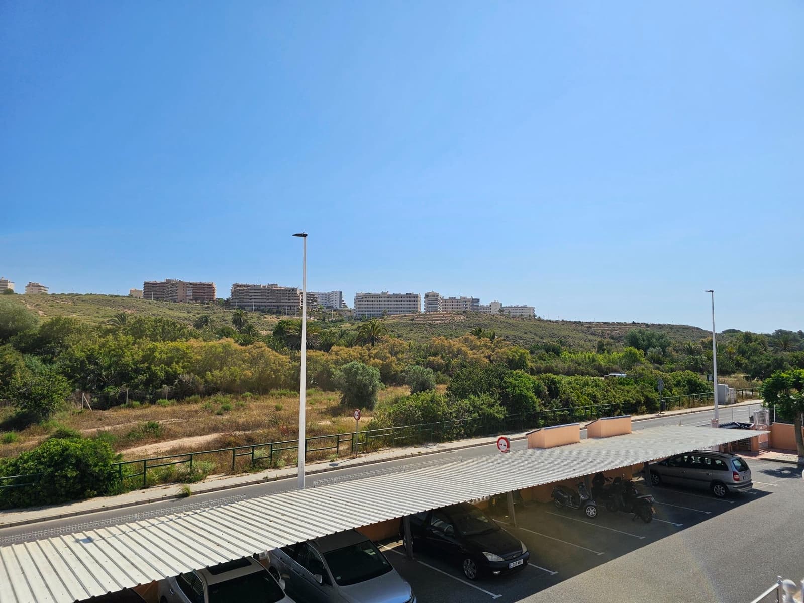 3 slaapkamer Bungalow te koop in Gran Alacant met zwembad - € 315.000 (Ref: 9878904)