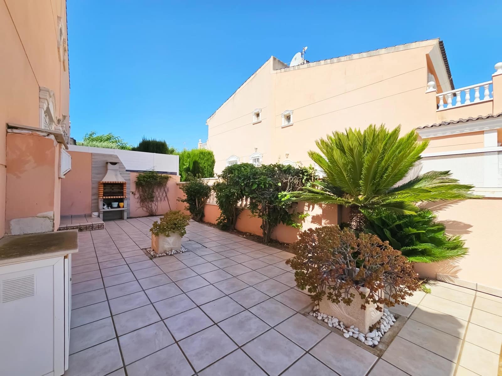 3 slaapkamer Bungalow te koop in Gran Alacant met zwembad - € 315.000 (Ref: 9878904)