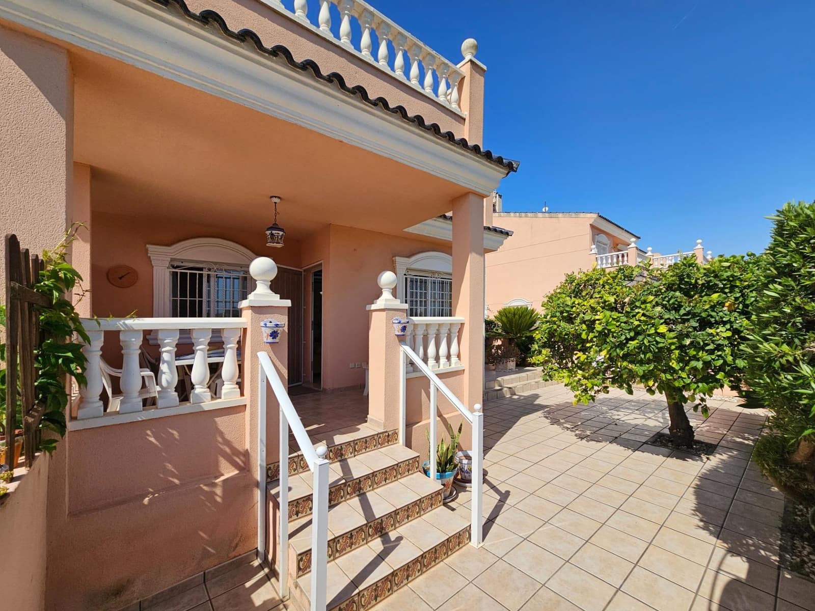 3 slaapkamer Bungalow te koop in Gran Alacant met zwembad - € 315.000 (Ref: 9878904)
