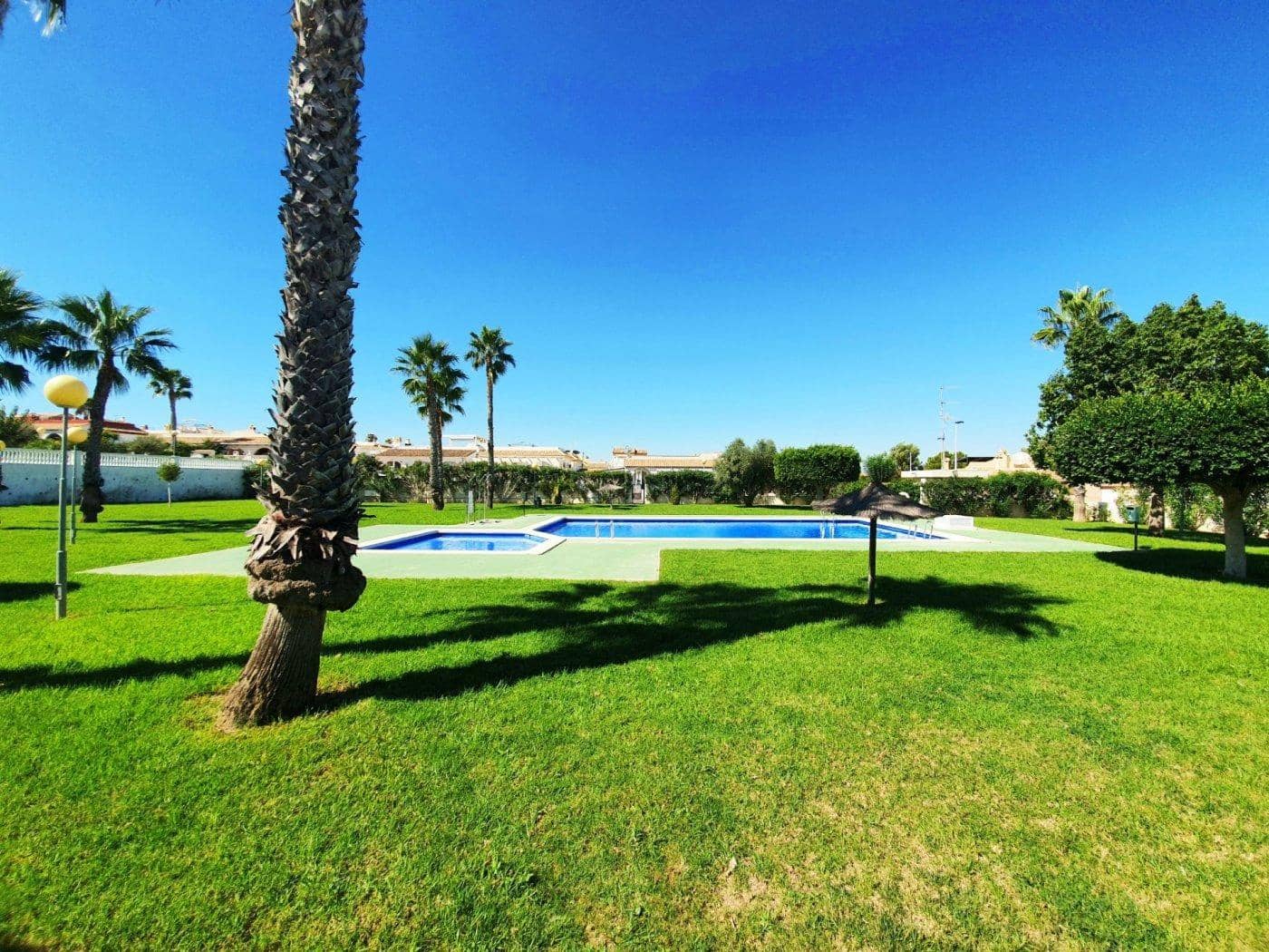 2 bedroom Bungalow for sale in Gran Alacant with pool - € 250,000 (Ref: 9884844)