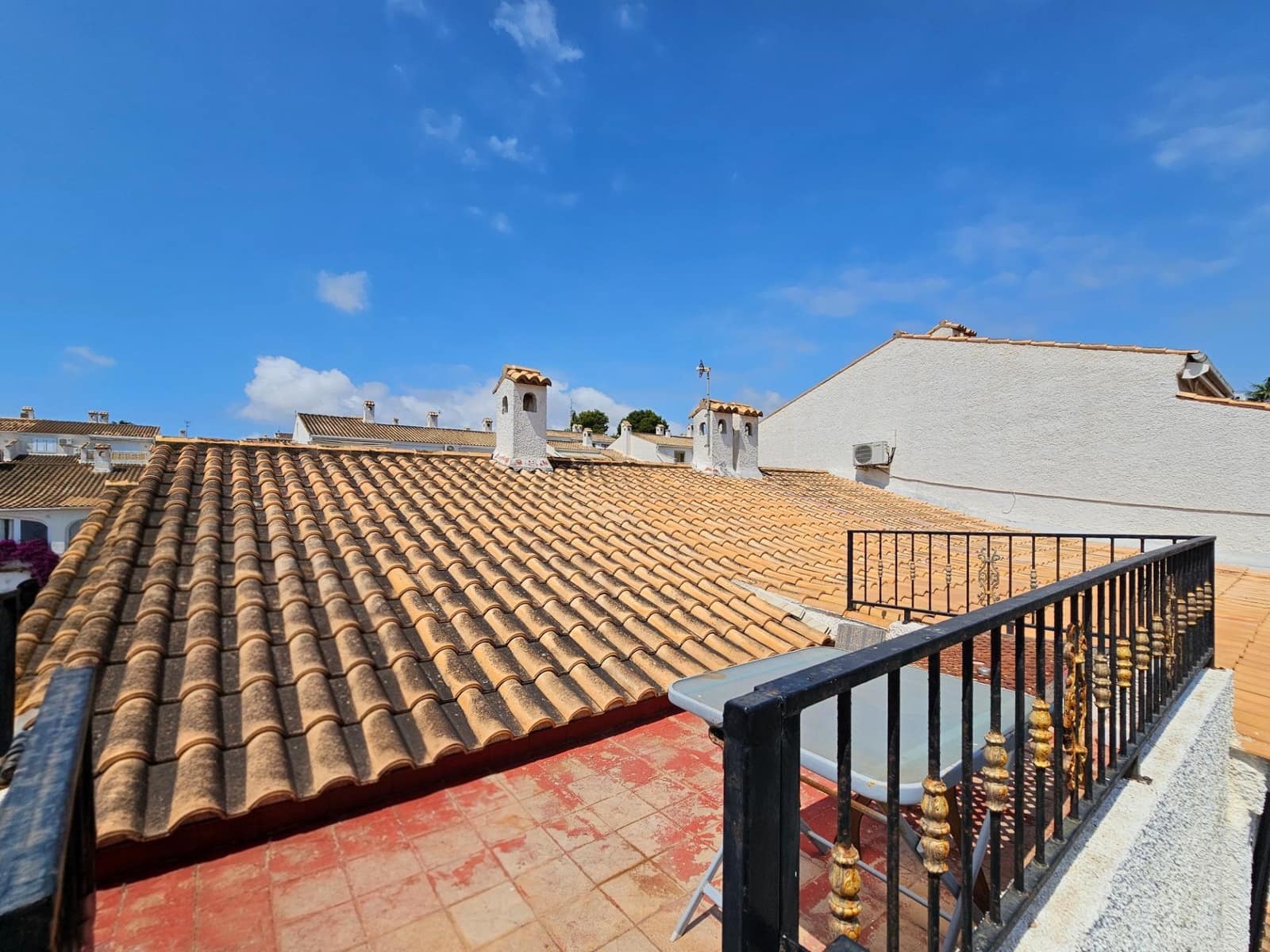 2 bedroom Bungalow for sale in Gran Alacant with pool - € 290,000 (Ref: 9893917)