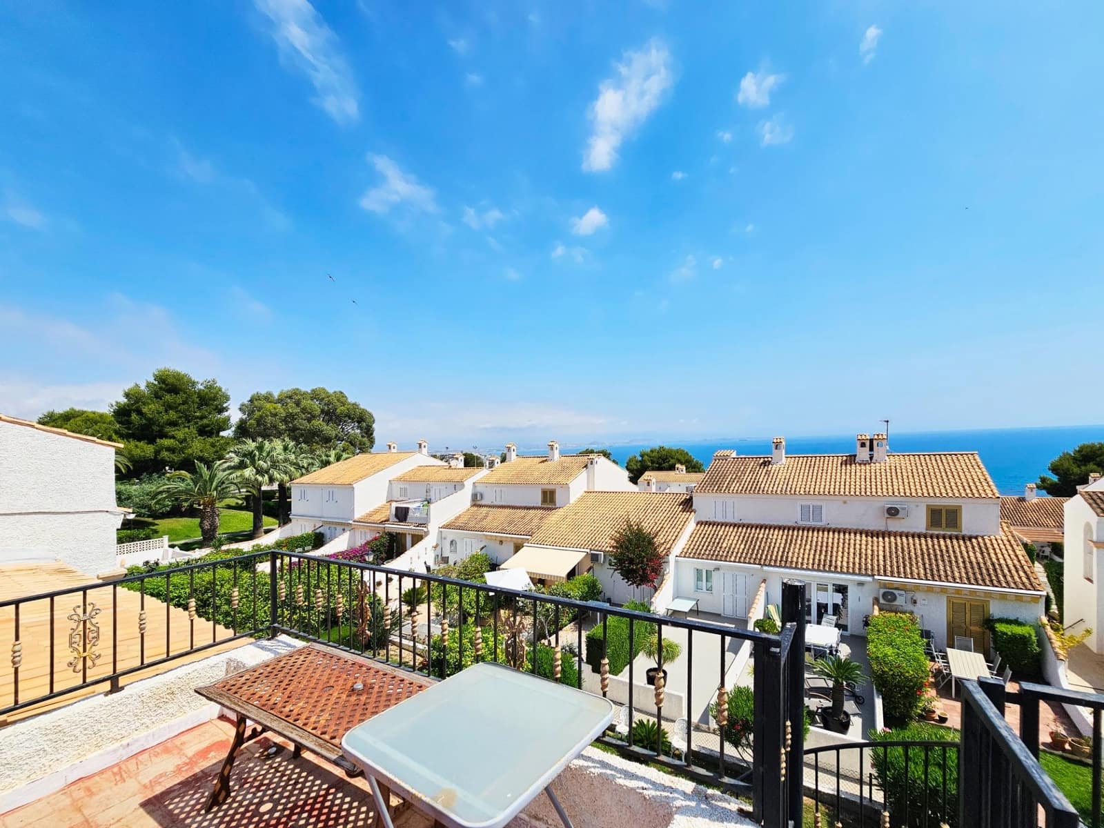 2 bedroom Bungalow for sale in Gran Alacant with pool - € 290,000 (Ref: 9893917)
