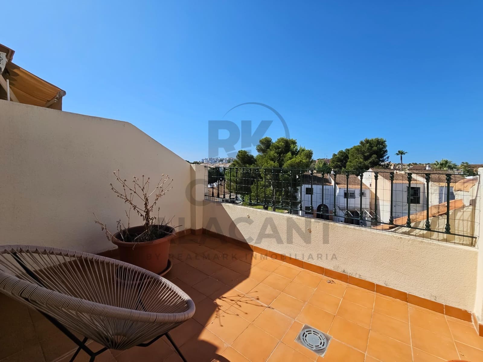 2 Zimmer Bungalow zu verkaufen in Gran Alacant mit Pool - 255.000 € (Ref: 9922340)