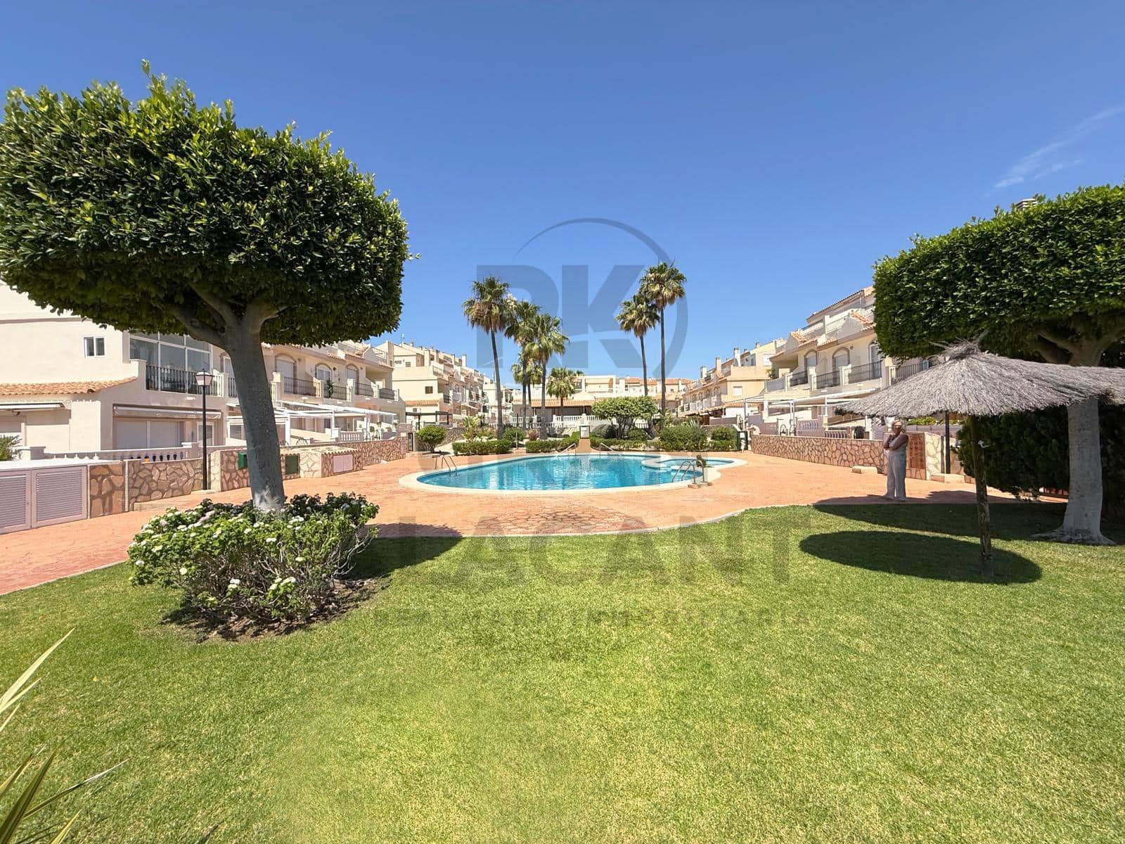 2 Zimmer Bungalow zu verkaufen in Gran Alacant mit Pool - 255.000 € (Ref: 9922340)