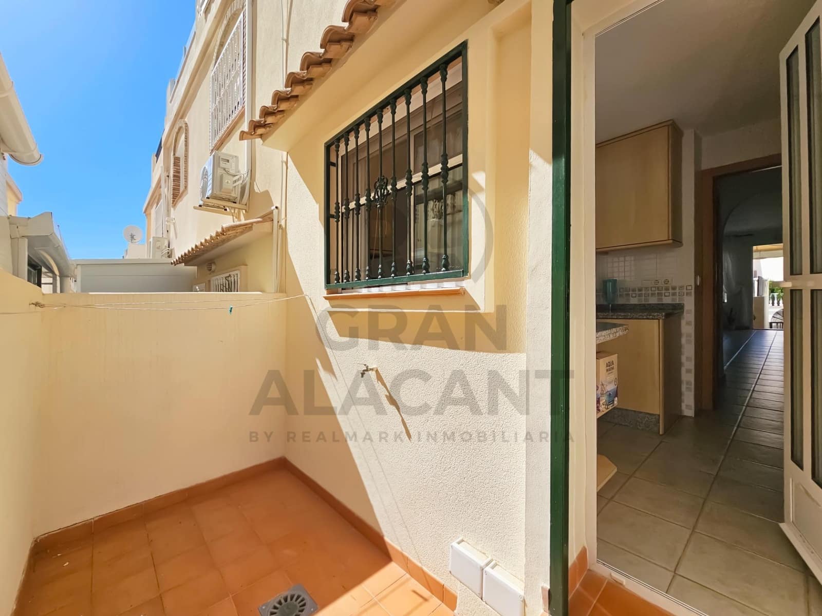 2 Zimmer Bungalow zu verkaufen in Gran Alacant mit Pool - 255.000 € (Ref: 9922340)