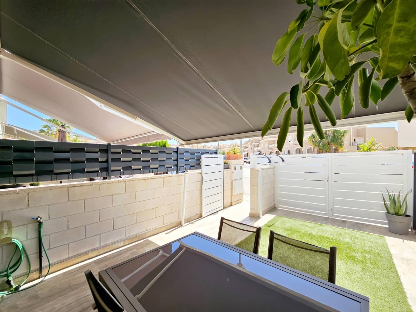 3 Zimmer Haus zu verkaufen in Gran Alacant mit Pool Garage - 260.000 € (Ref: 9927452)