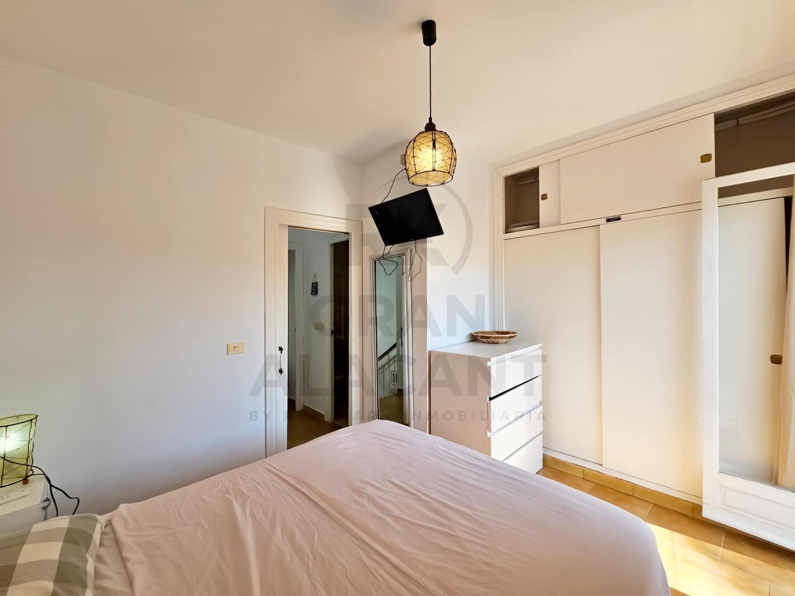 2 makuuhuone Bungalow myytävänä paikassa Gran Alacant mukana uima-altaan - 219 000 € (Ref: 9938248)