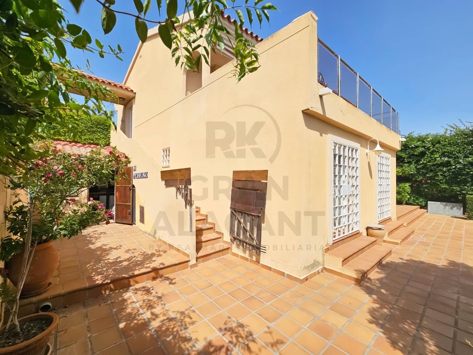 4 chambre Appartement à vendre à Gran Alacant avec piscine - 990 000 € (Ref: 9940014)
