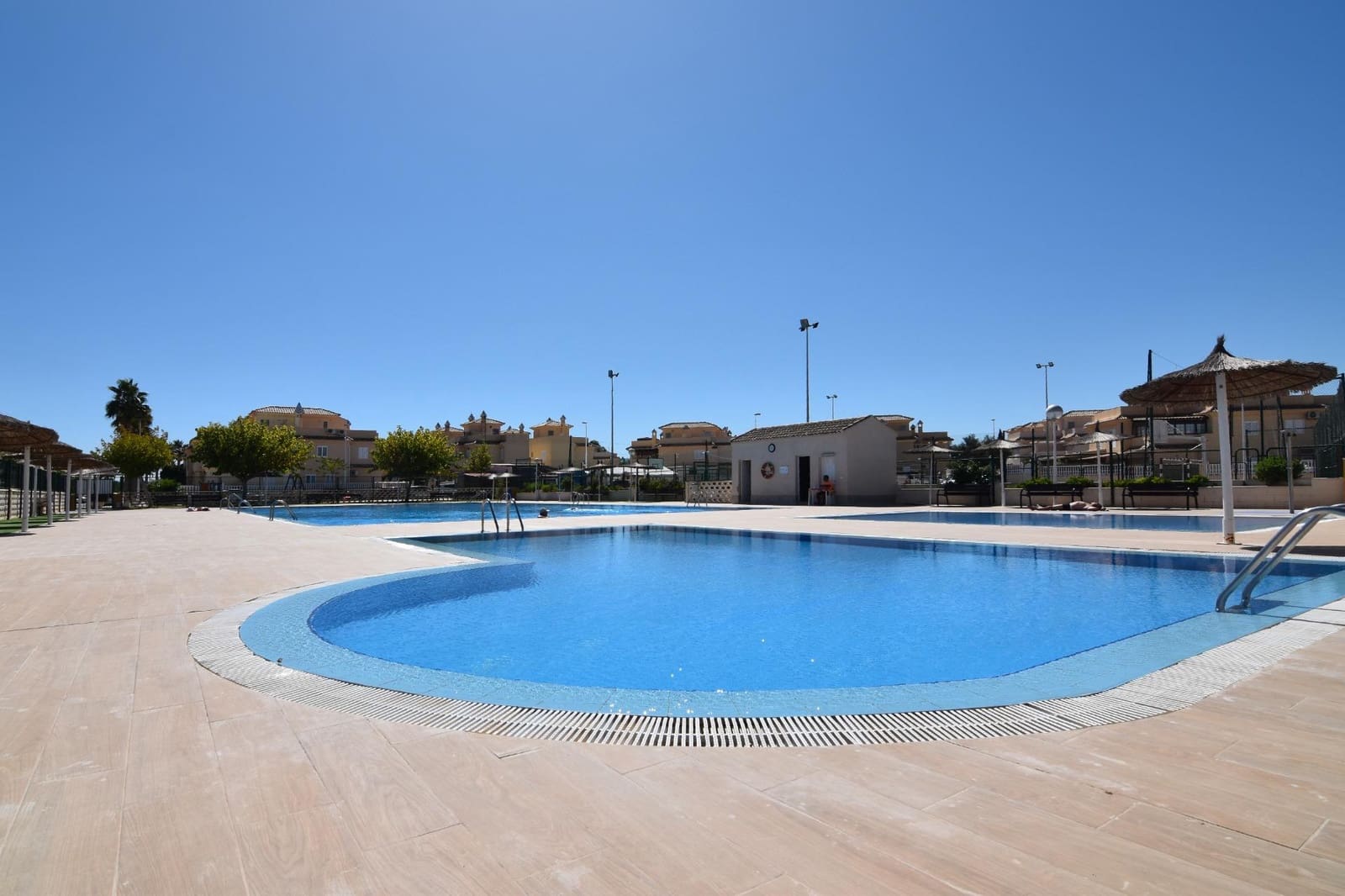 Bungalow de 1 habitación en Gran Alacant en venta con piscina - 184.000 € (Ref: 9952668)
