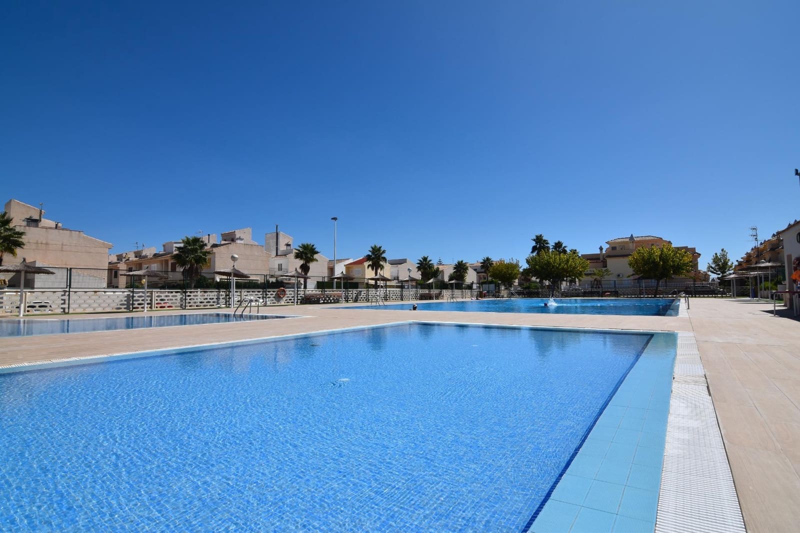 Bungalow de 1 habitación en Gran Alacant en venta con piscina - 184.000 € (Ref: 9952668)