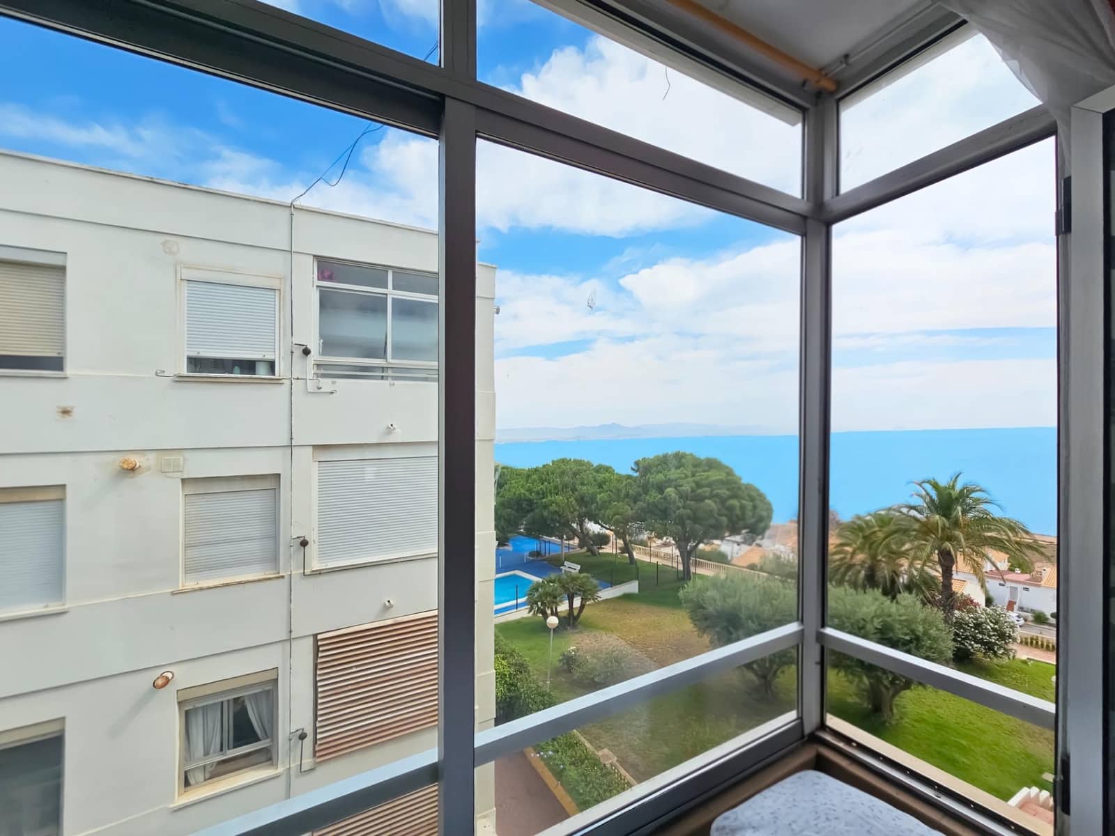 1 sovrum Lägenhet till salu i Gran Alacant med pool - 209 000 € (Ref: 9958015)
