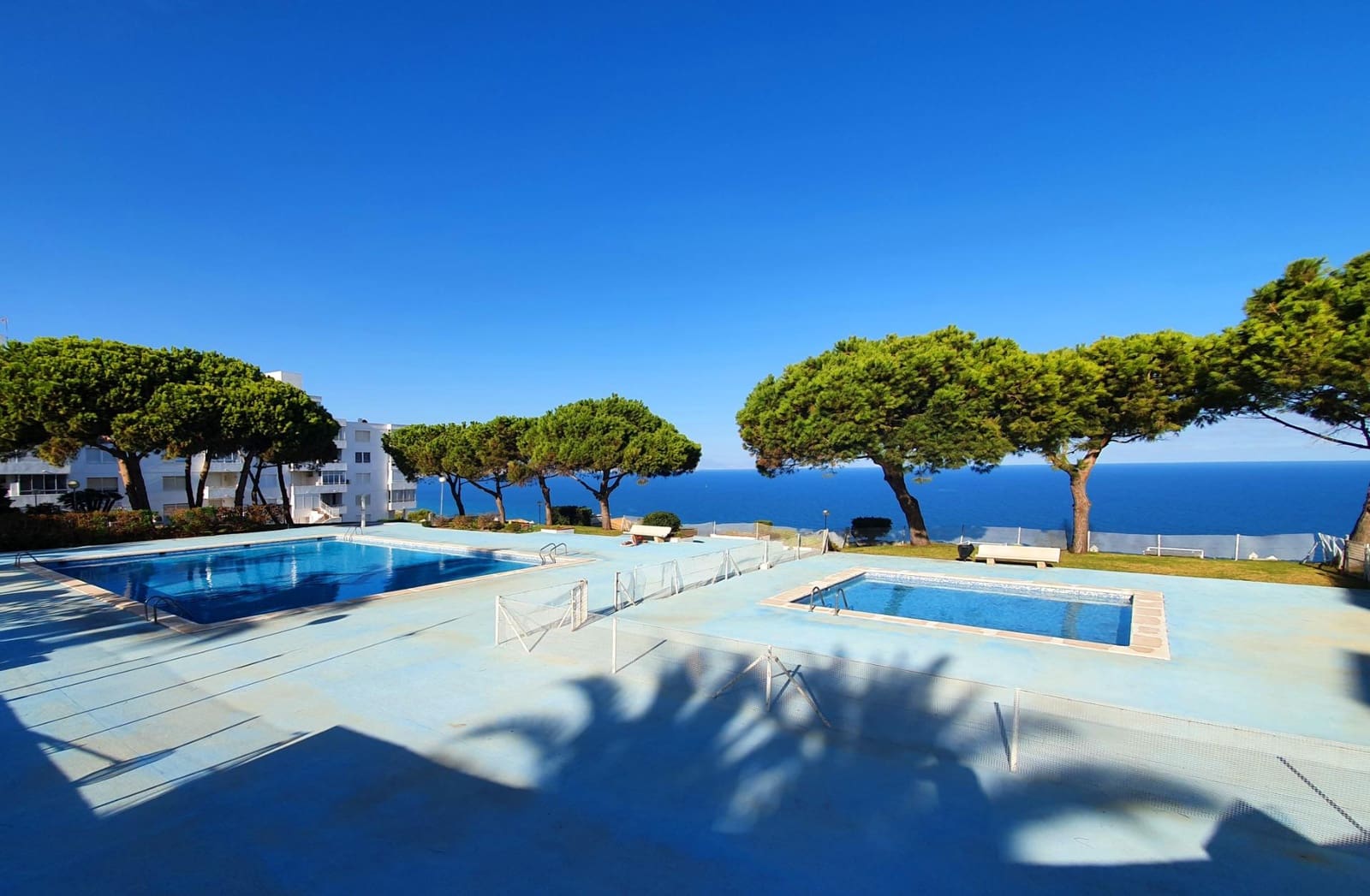 1 sovrum Lägenhet till salu i Gran Alacant med pool - 209 000 € (Ref: 9958015)