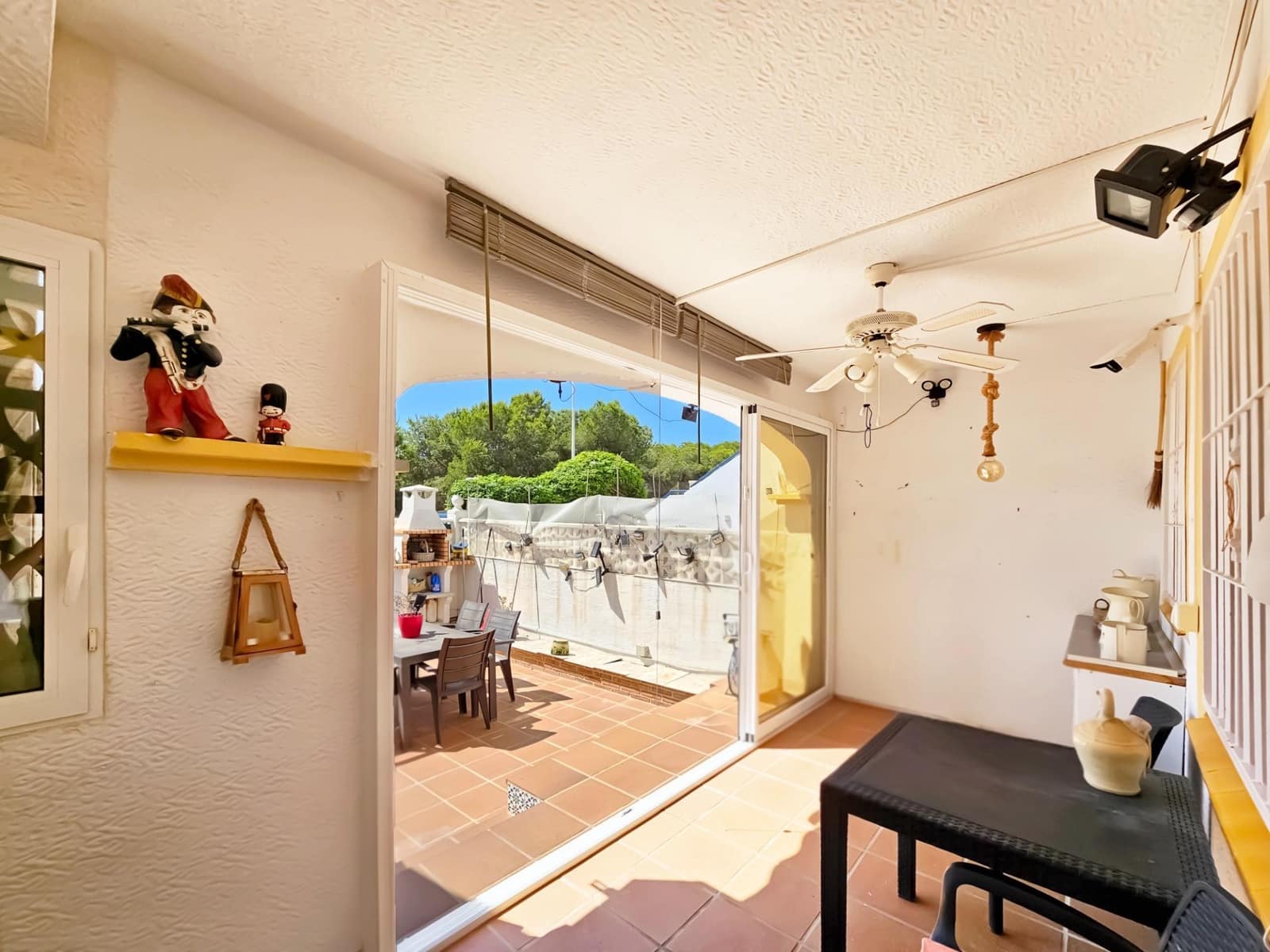 2 bedroom Bungalow for sale in Gran Alacant with pool - € 195,000 (Ref: 9966692)