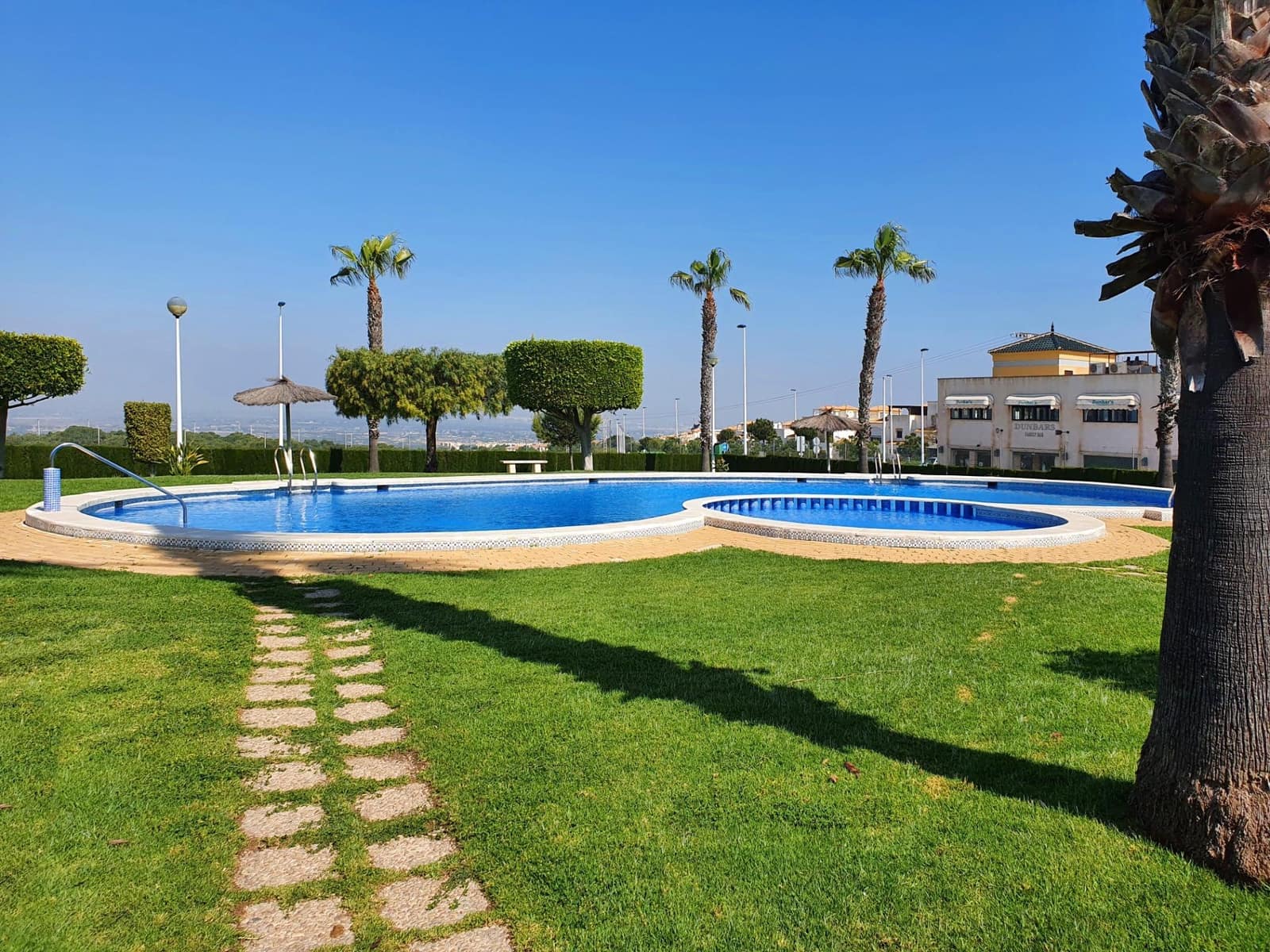2 bedroom Bungalow for sale in Gran Alacant with pool - € 195,000 (Ref: 9966692)