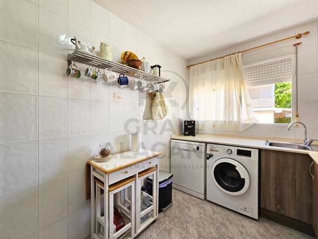 2 soveværelse Lejlighed til salg i Arenales del Sol, Elche / Elx med garage - € 290.000 (Ref: 9966693)