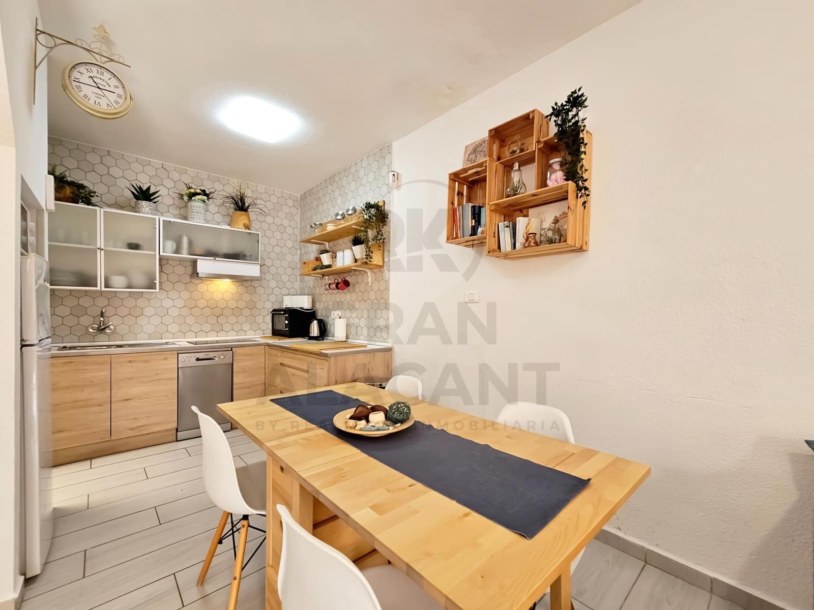 2 bedroom Bungalow for sale in Gran Alacant with pool - € 230,000 (Ref: 9973356)