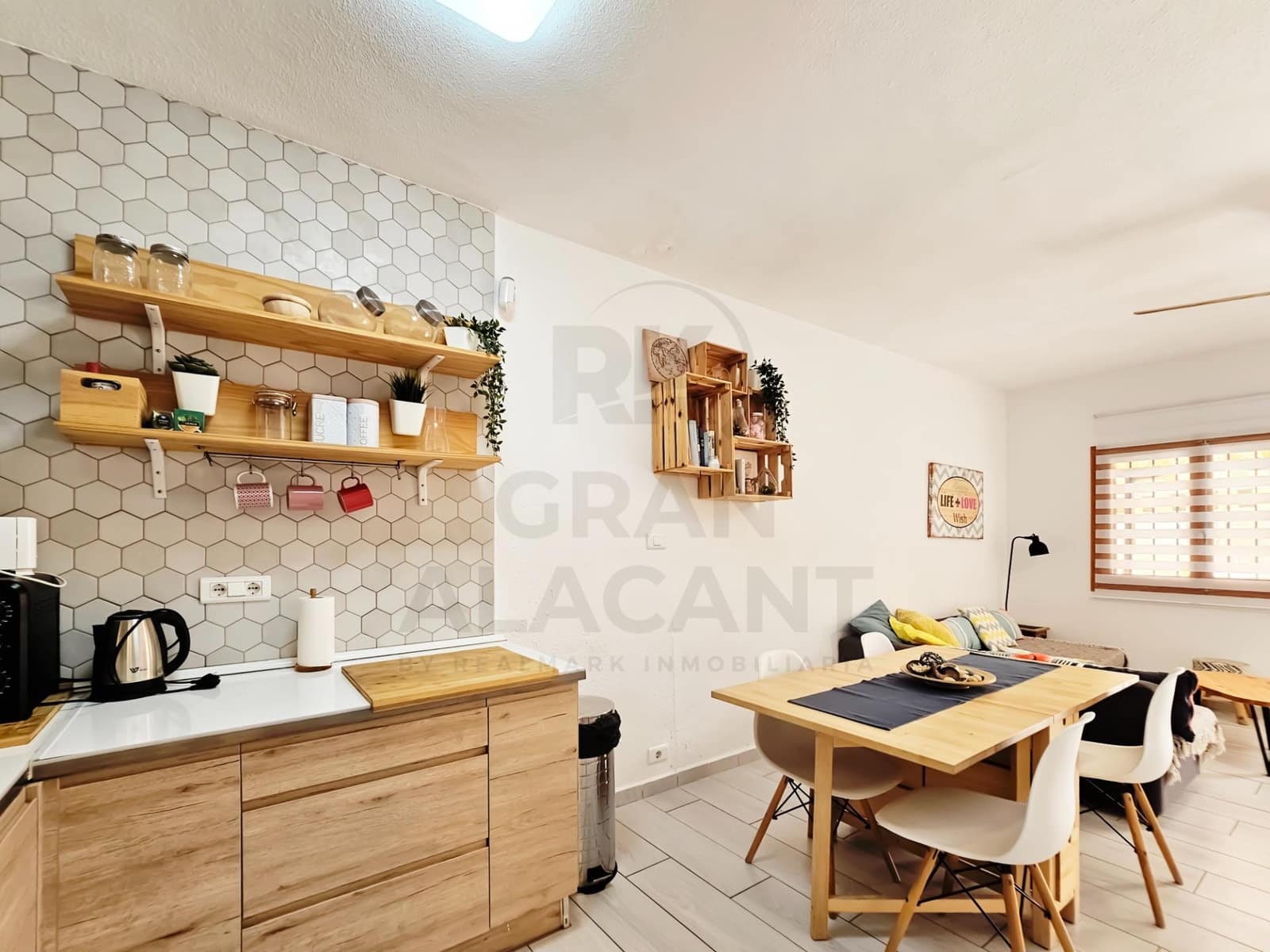 2 bedroom Bungalow for sale in Gran Alacant with pool - € 230,000 (Ref: 9973356)