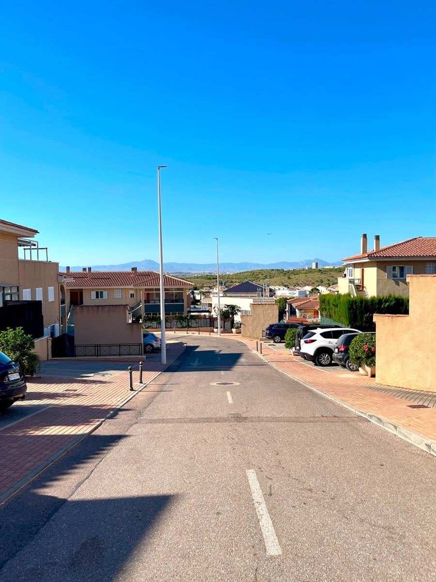 2 soverom Bungalow til salgs i Gran Alacant med svømmebasseng - € 219 000 (Ref: 9998848)
