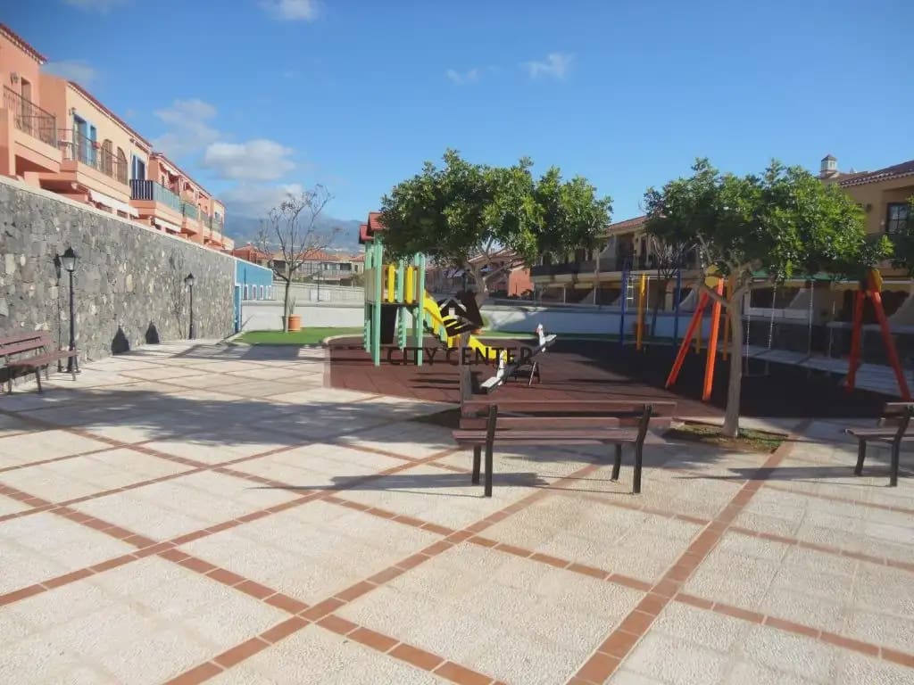 2 sypialnia Mieszkanie na sprzedaż w Arona z basenem - 275 000 € (Ref: 10016873)