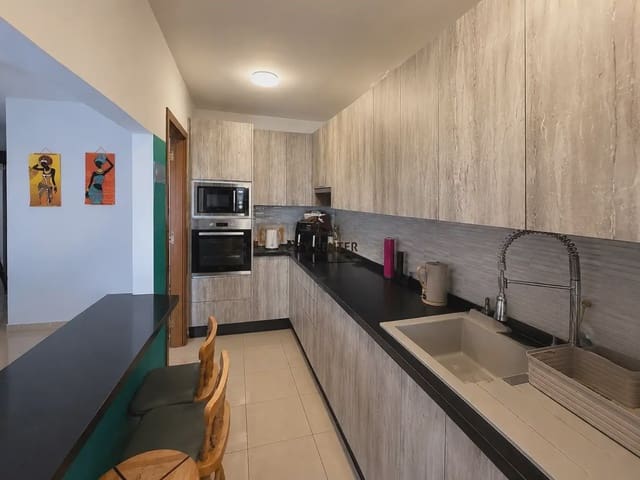 2 sypialnia Mieszkanie na sprzedaż w Costa del Silencio, Arona z basenem - 275 000 € (Ref: 10016873)