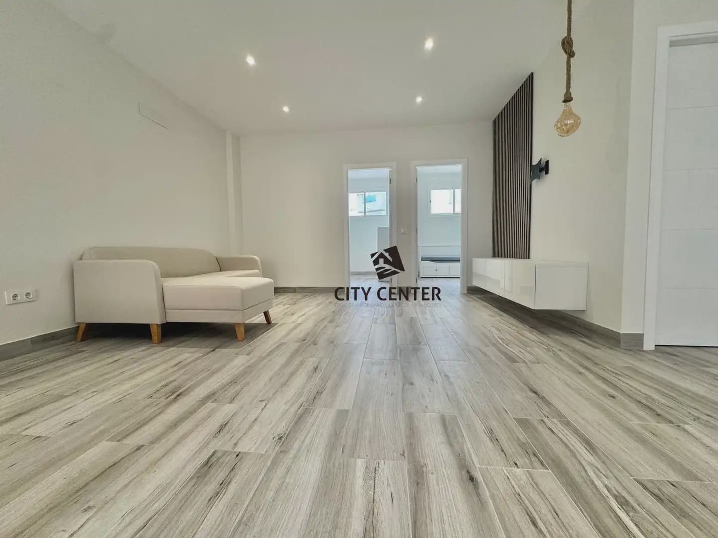2 slaapkamer Flat te koop in Arona met zwembad - € 269.000 (Ref: 10016874)