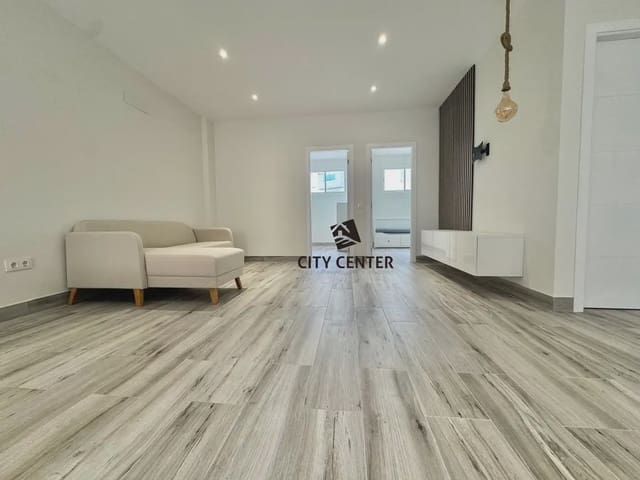 2 slaapkamer Flat te koop in Cabo Blanco, Arona met zwembad - € 269.000 (Ref: 10016874)