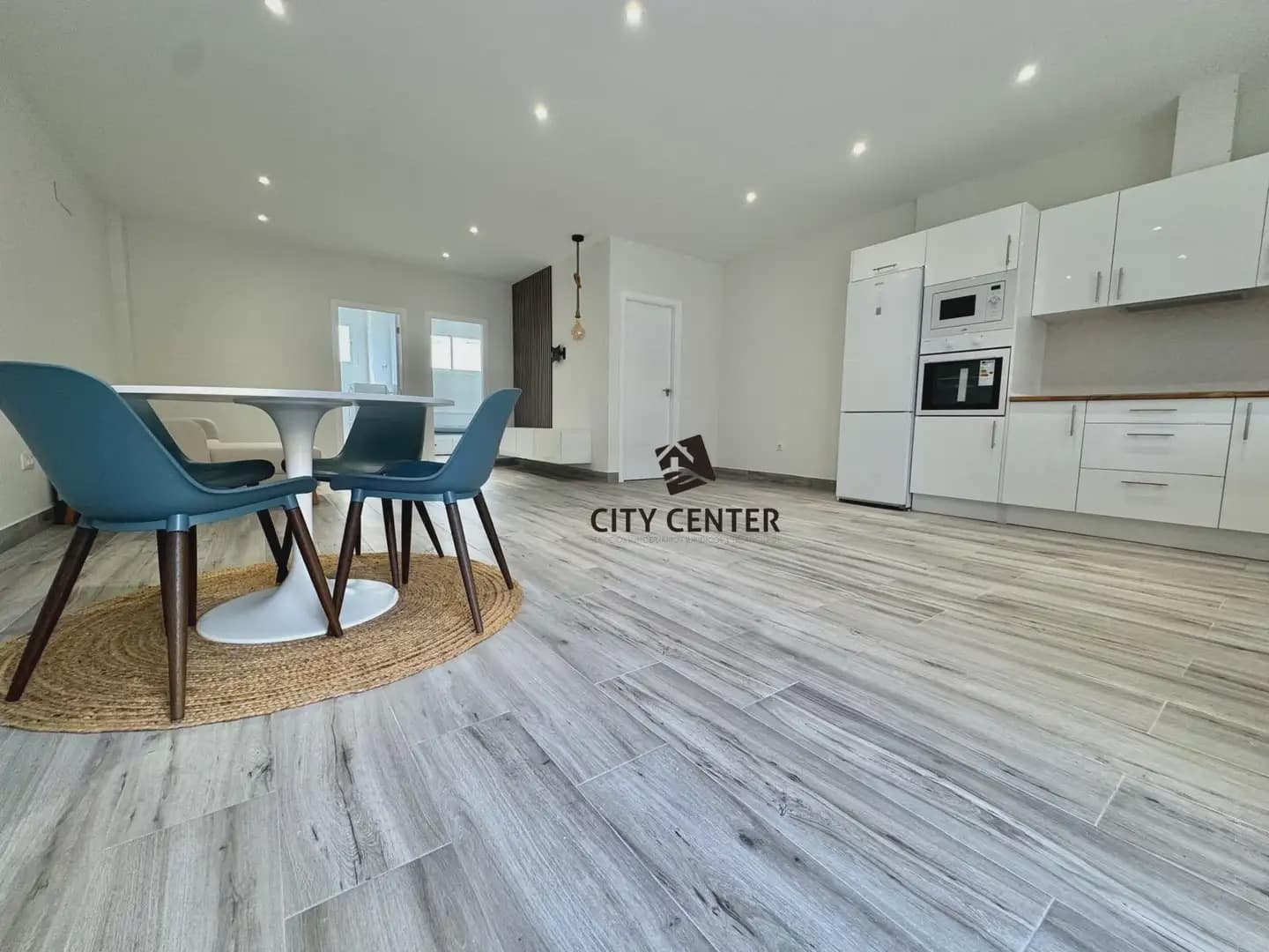 2 slaapkamer Flat te koop in Arona met zwembad - € 269.000 (Ref: 10016874)