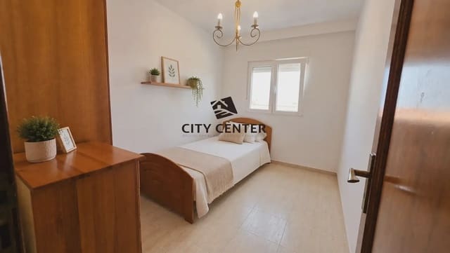 3 slaapkamer Rijtjeshuis te koop in Granadilla de Abona met garage - € 420.000 (Ref: 10016876)