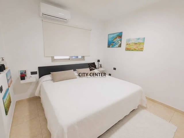 3 slaapkamer Rijtjeshuis te koop in Granadilla de Abona - € 319.000 (Ref: 10023330)