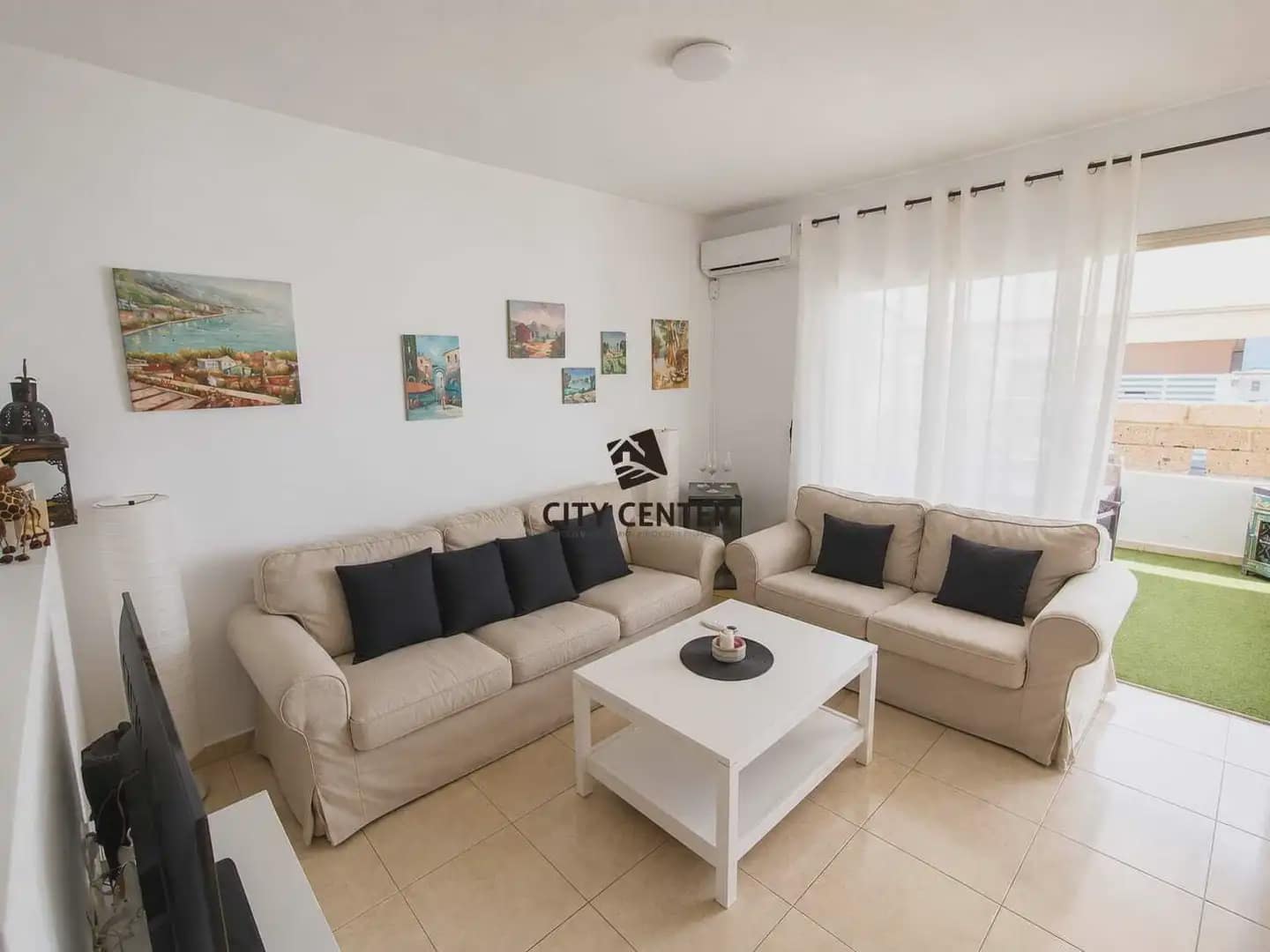 3 slaapkamer Rijtjeshuis te koop in Granadilla de Abona met garage - € 319.000 (Ref: 10023330)
