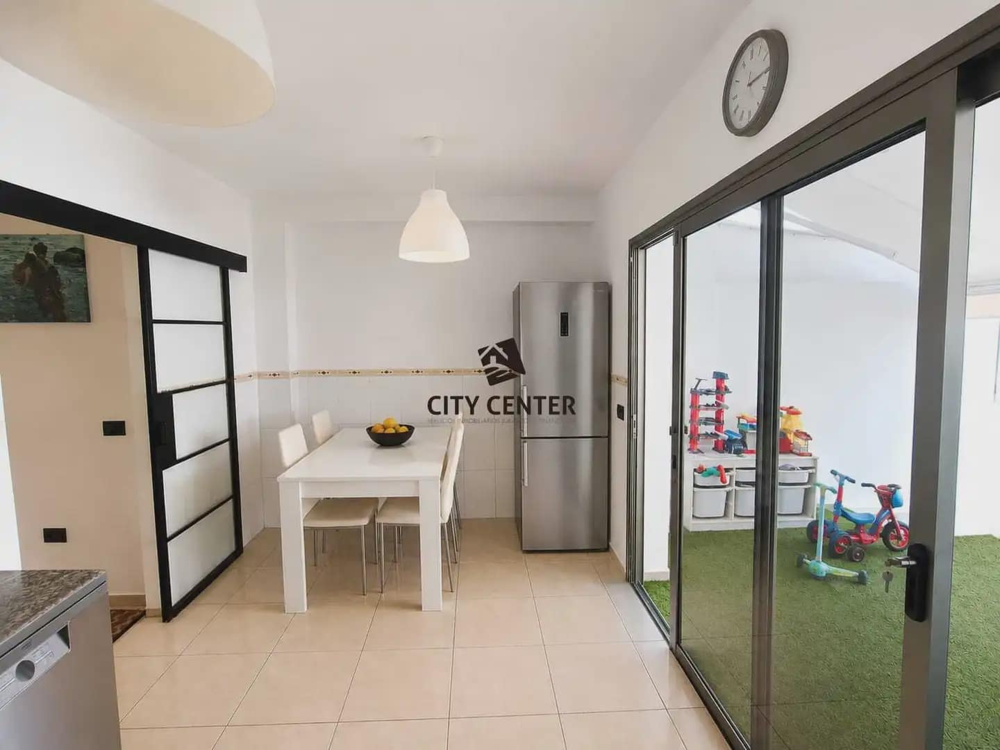 3 slaapkamer Rijtjeshuis te koop in Granadilla de Abona met garage - € 319.000 (Ref: 10023330)