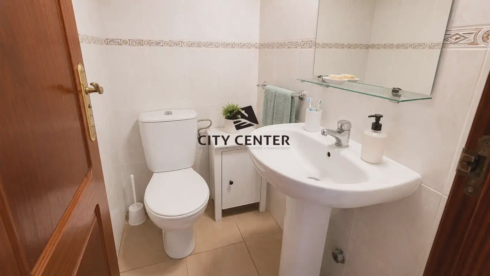 3 bedroom Apartment for sale in Granadilla de Abona with garage - € 299,000 (Ref: 10036024)