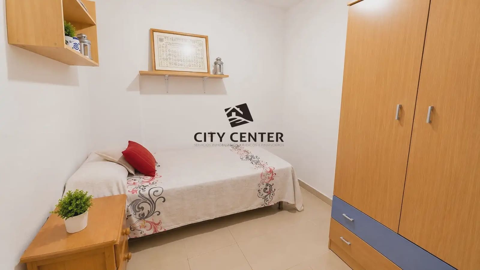 3 bedroom Apartment for sale in Granadilla de Abona with garage - € 299,000 (Ref: 10036024)