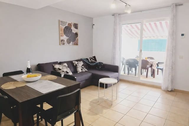 3 makuuhuone Omakotitalo myytävänä paikassa Playa de Fañabé Alto, Adeje mukana uima-altaan 
autotalli - 460 000 € (Ref: 10048485)