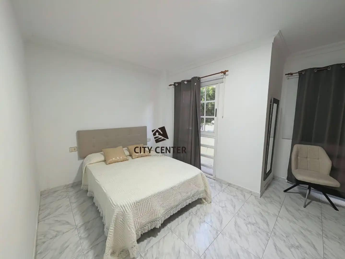 2 bedroom Flat for sale in San Cristobal de La Laguna - € 210,000 (Ref: 10084939)