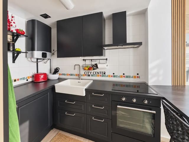 3 Zimmer Wohnung zu verkaufen in Arona - 215.000 € (Ref: 10088541)