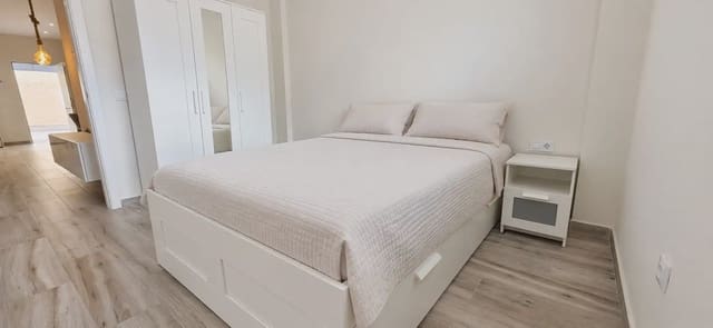 2 soverom Leilighet til salgs i Cabo Blanco, Arona med svømmebasseng garasje - € 259 000 (Ref: 10147488)