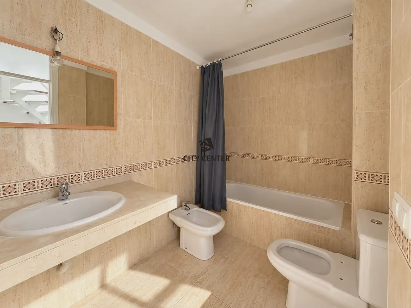 2 quarto Penthouse para venda em Adeje com piscina garagem - 369 000 € (Ref: 10147493)