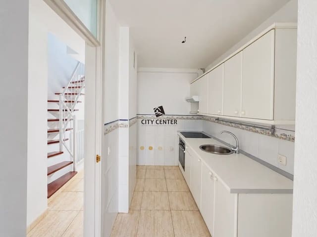 2 quarto Penthouse para venda em Callao Salvaje - Playa Paraíso, Adeje com piscina garagem - 369 000 € (Ref: 10147493)