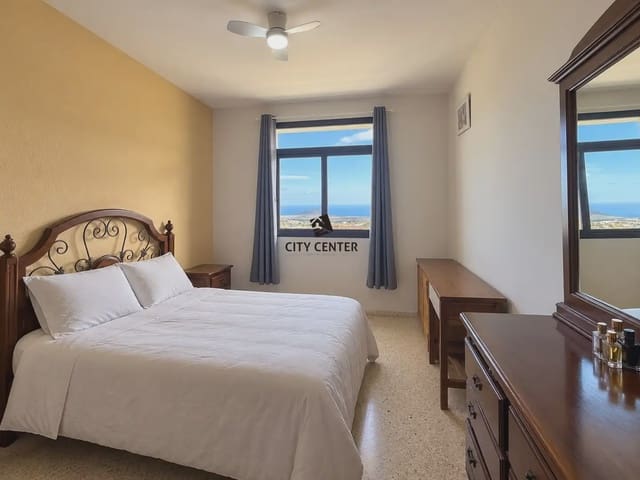 3 quarto Apartamento para venda em Granadilla de Abona - 225 000 € (Ref: 10172896)