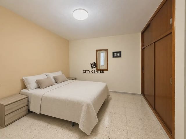 3 quarto Apartamento para venda em Granadilla de Abona - 225 000 € (Ref: 10172896)
